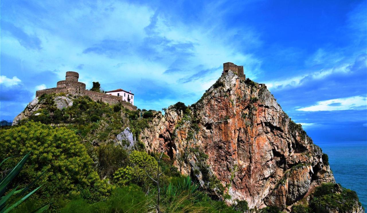 Riviera Ionica Aparthotel Santa Teresa Di Riva Ngoại thất bức ảnh