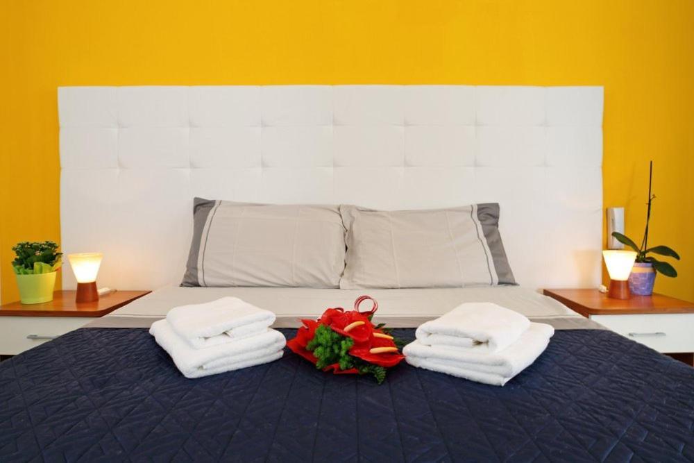 Riviera Ionica Aparthotel Santa Teresa Di Riva Ngoại thất bức ảnh